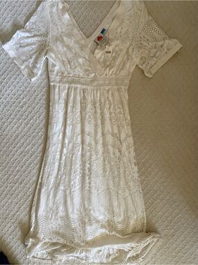 FARM Rio White V-Neck Lace-Pattern Midi Dress